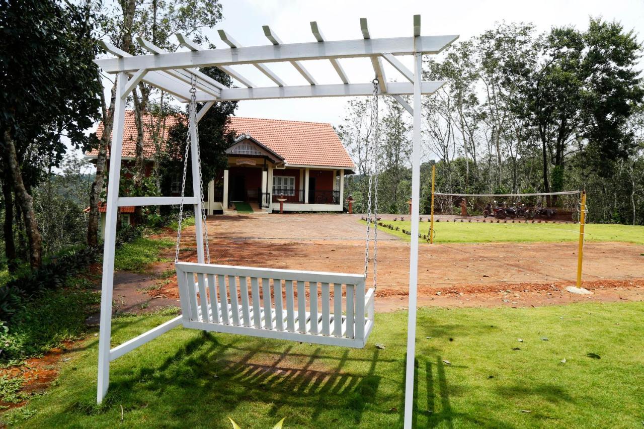Serene Crest Resort Mananthavady Buitenkant foto