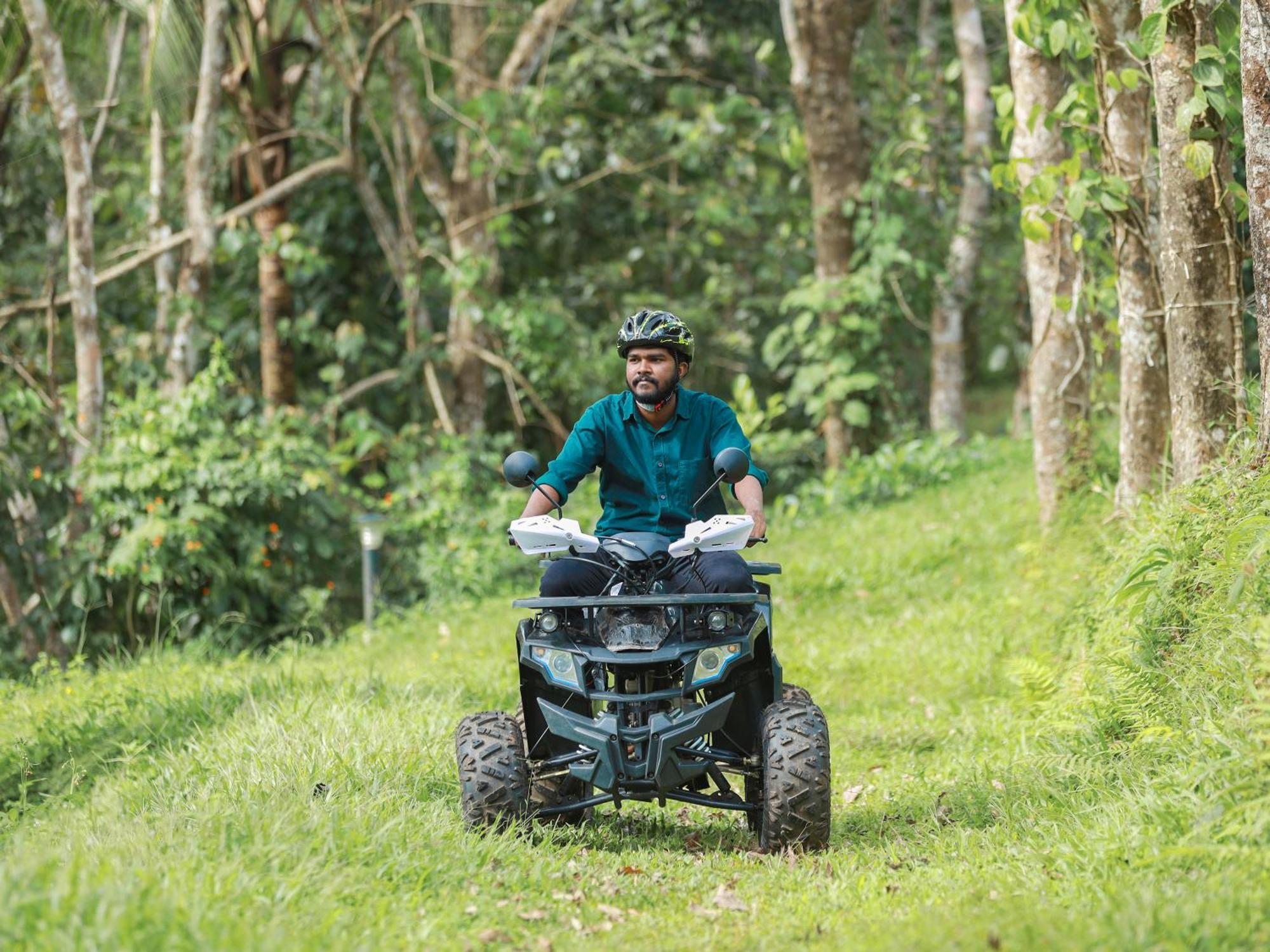 Serene Crest Resort Mananthavady Buitenkant foto
